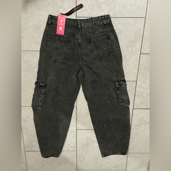 Medium Black Star Jeans - Picture 4 of 4